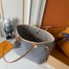 Chic Charm LV Handbag M40995-M13192 Chic Charm LV Handbag M40995-M13192