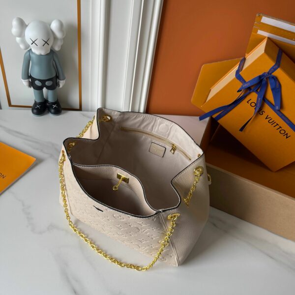 Luxury LV Handbag M14324