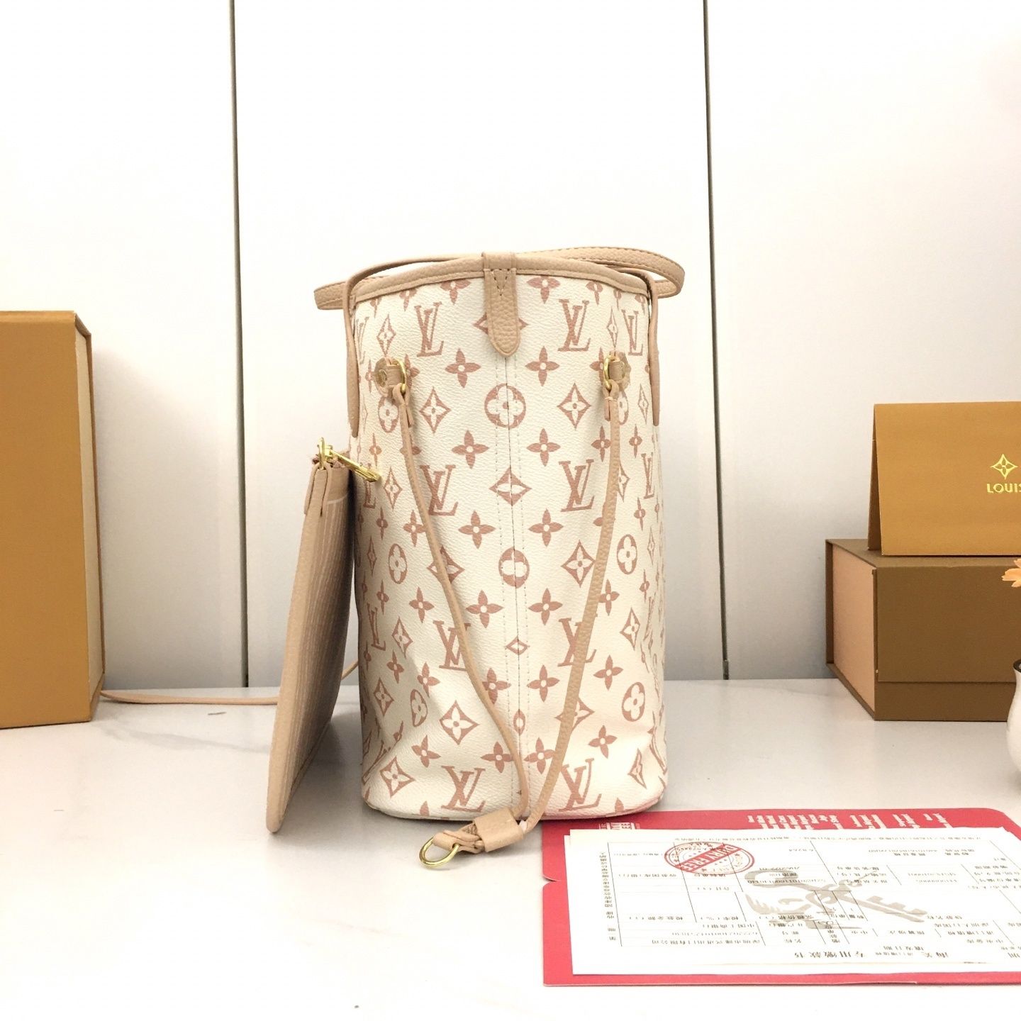 Luxury LV Handbag M25665-M12061 Luxury LV Handbag M25665-M12061