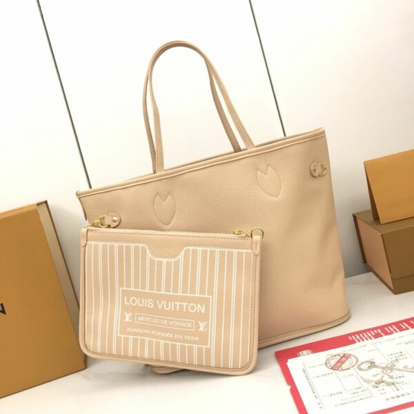 Chic Charm LV Handbag M25665-M12061 Chic Charm LV Handbag M25665-M12061