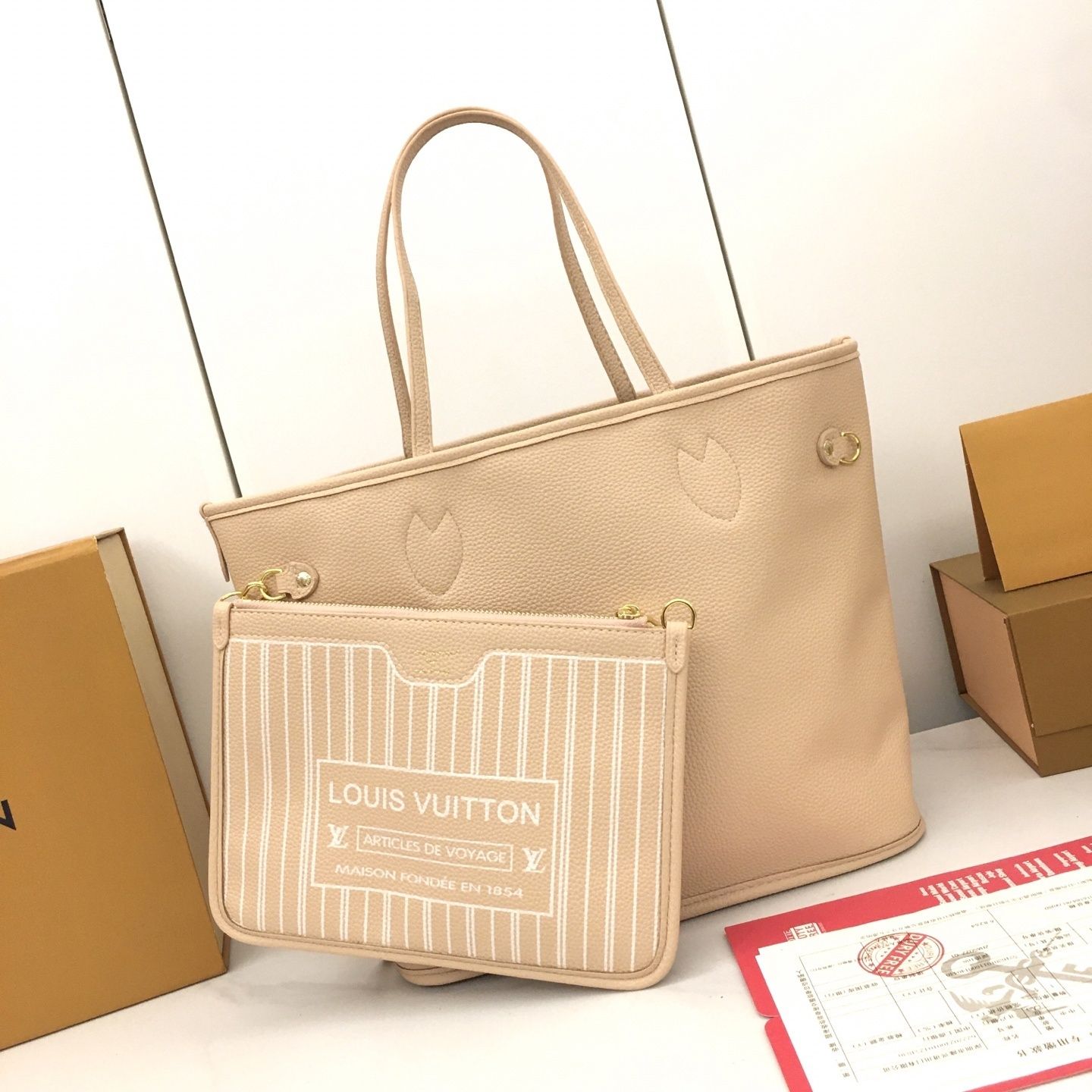 Luxury LV Handbag M25665-M12061 Luxury LV Handbag M25665-M12061