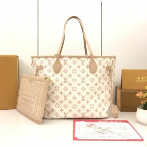 Luxury LV Handbag M25665-M12061