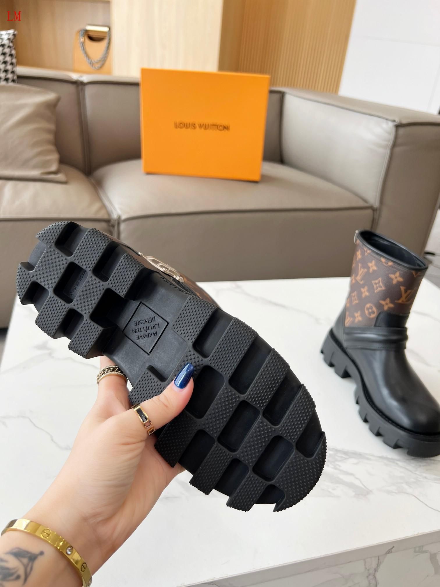 New Collection Fashion Women LV Shoes 1000 New Collection Fashion Women LV Shoes 1000