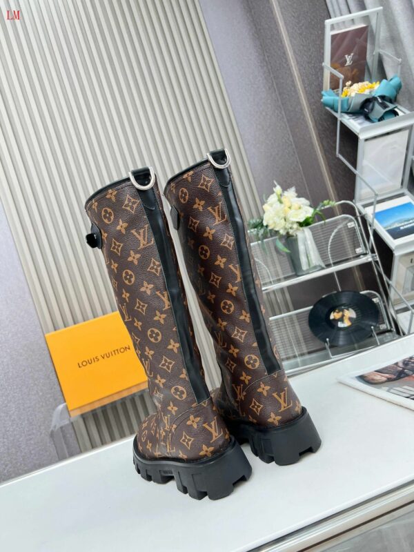 New Collection Fashion Women LV Shoes 1001