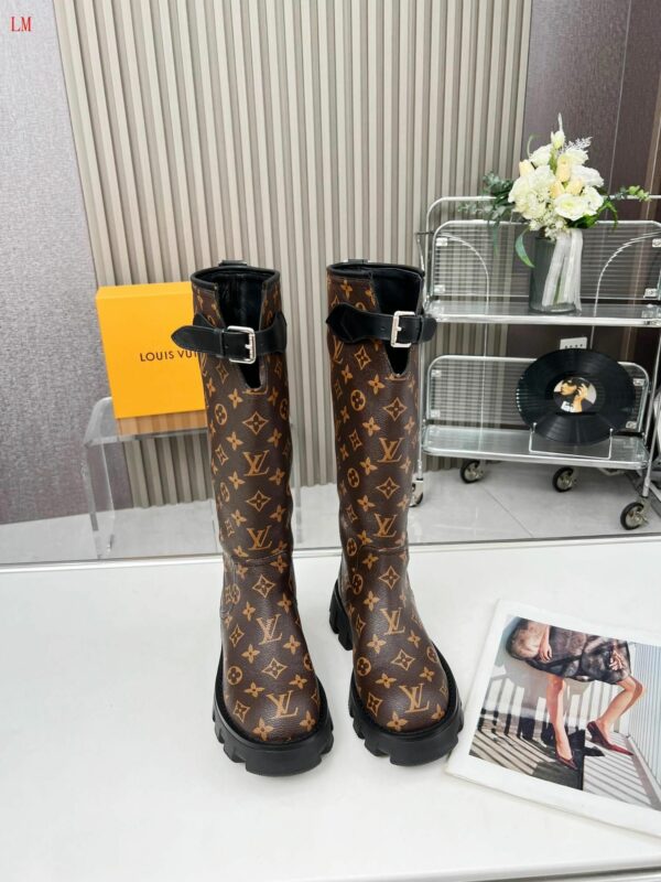 New Collection Fashion Women LV Shoes 1001