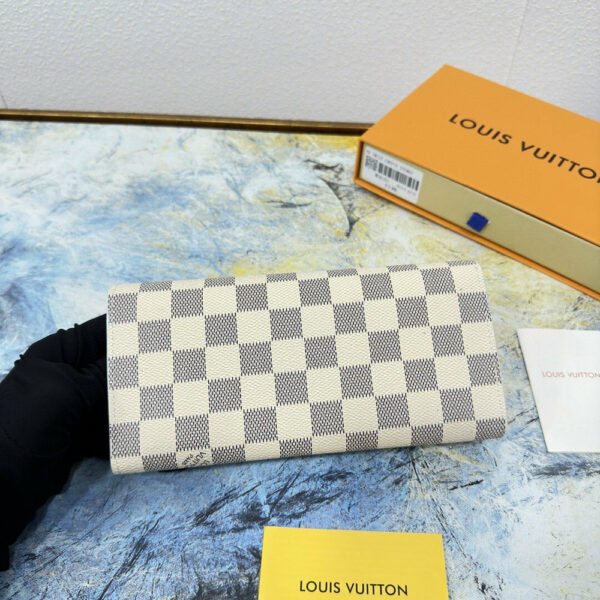 Luxury LV Wallet M58101