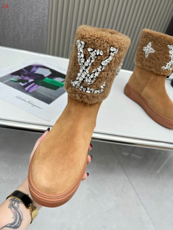 New Collection Fashion Women LV Shoes 1009