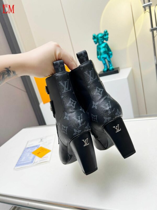 New Collection Fashion Women LV Shoes 1016