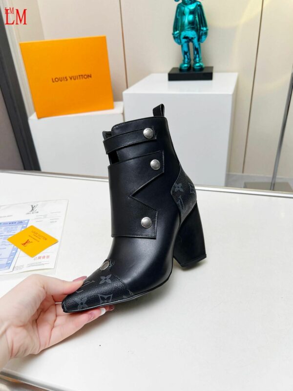 New Collection Fashion Women LV Shoes 1016