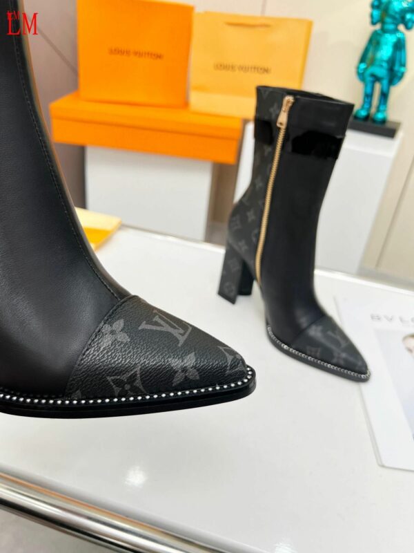 New Collection Fashion Women LV Shoes 1020