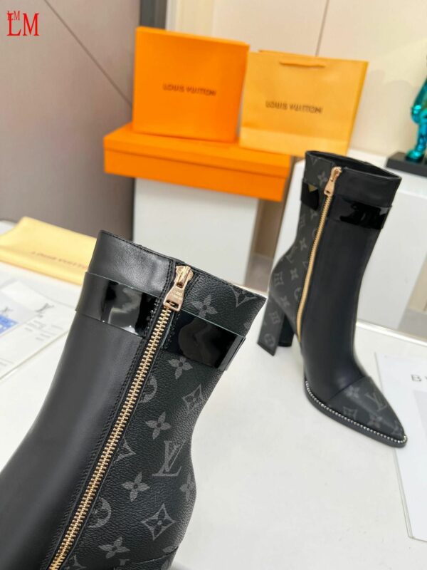 New Collection Fashion Women LV Shoes 1020