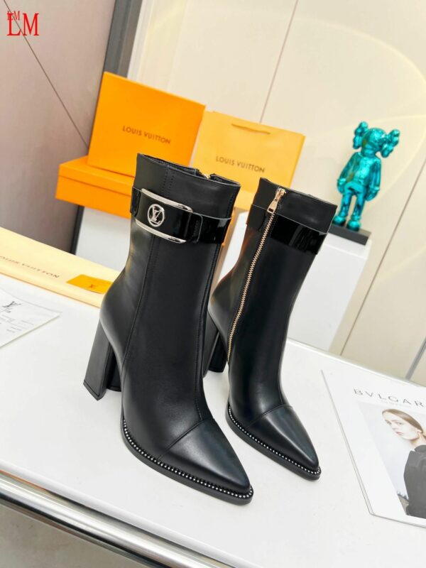 New Collection Fashion Women LV Shoes 1021
