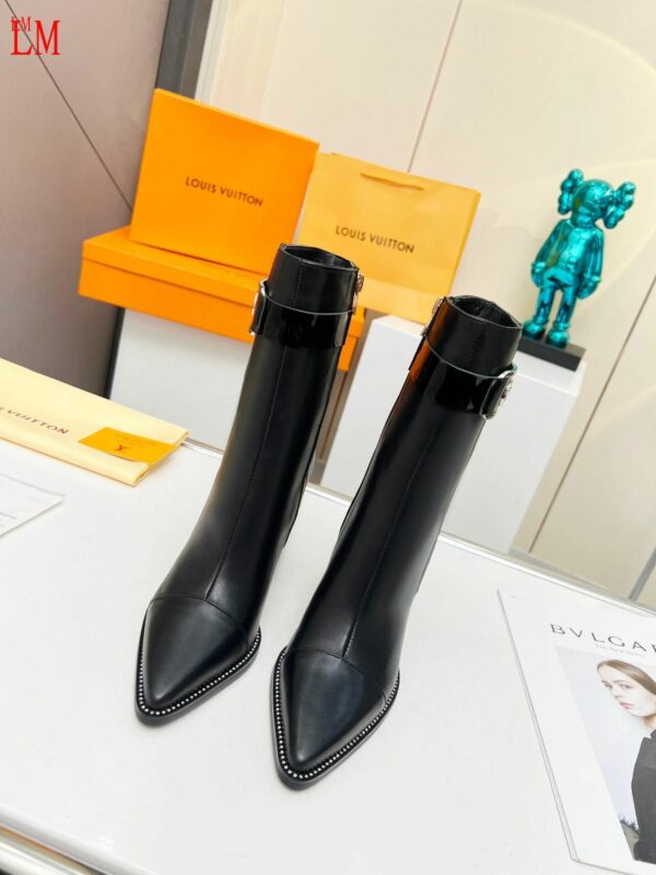 New Collection Fashion Women LV Shoes 1021