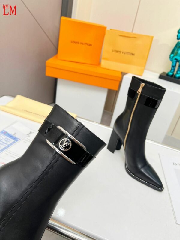 New Collection Fashion Women LV Shoes 1021