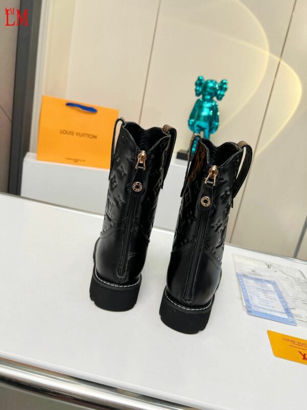 New Collection Fashion Women LV Shoes 1026