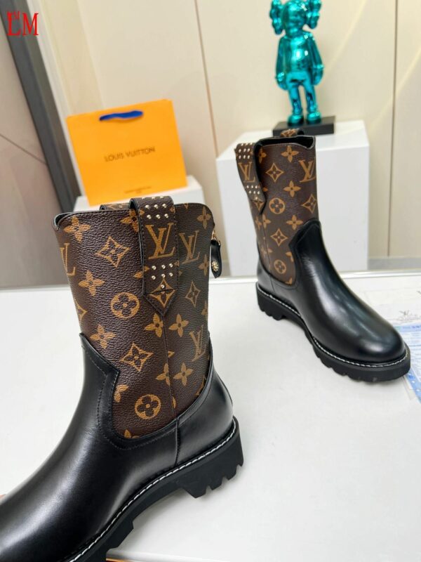 New Collection Fashion Women LV Shoes 1027