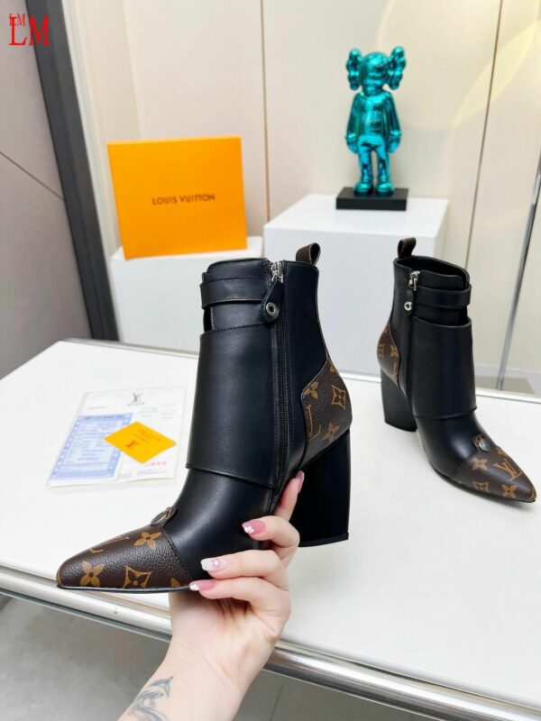 New Collection Fashion Women LV Shoes 1028