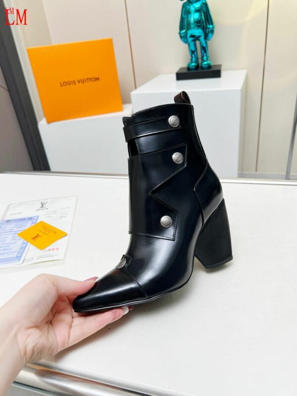New Collection Fashion Women LV Shoes 1030