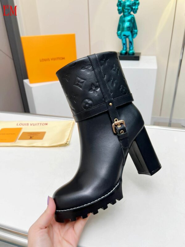 New Collection Fashion Women LV Shoes 1035