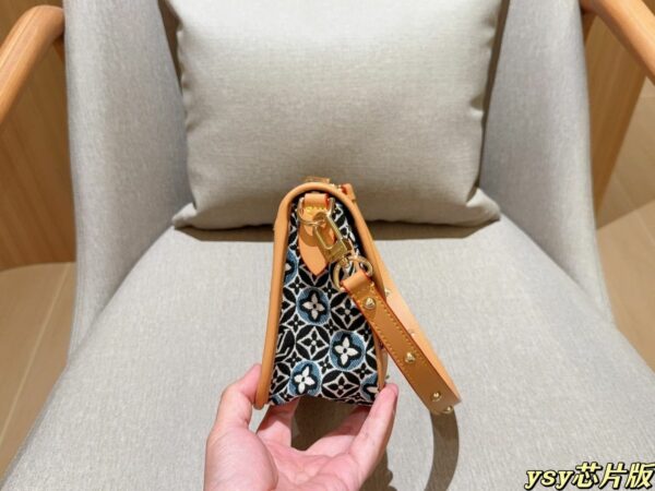 New Collection Fashion LV Handbag L2156