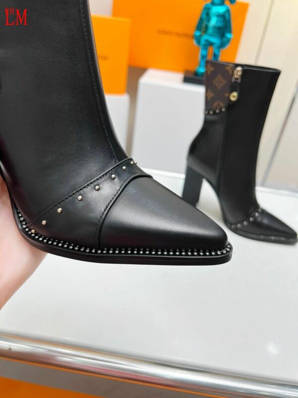 New Collection Fashion Women LV Shoes 1042