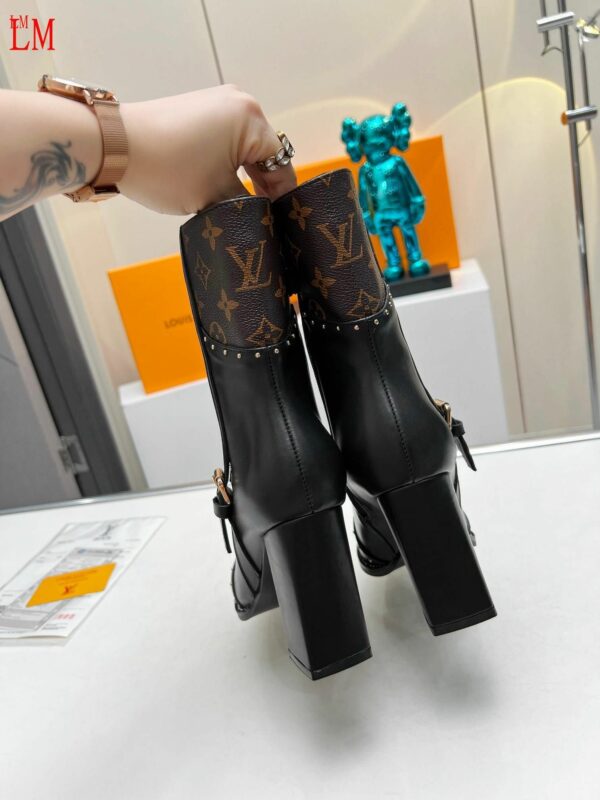 New Collection Fashion Women LV Shoes 1042