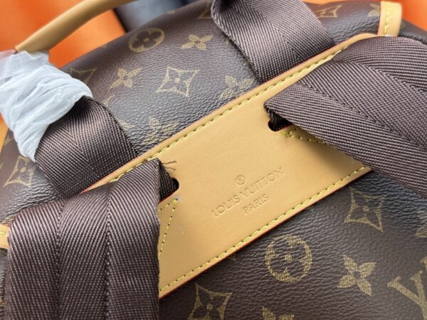 Luxury LV Handbag M14015