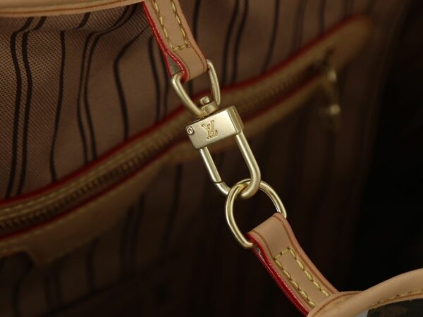 Luxury LV Handbag M40995.5