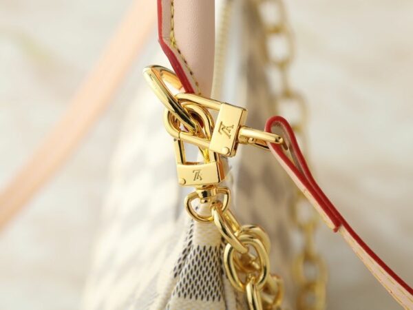 Luxury LV Handbag M25223