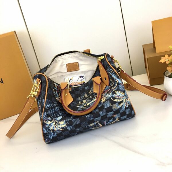 Chic Charm LV Handbag M00226-M00225