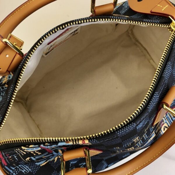 Chic Charm LV Handbag M00226-M00225