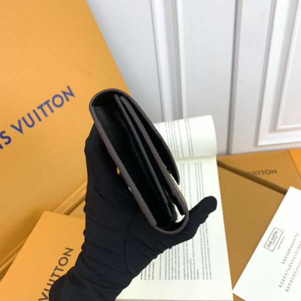 Luxury LV Wallet M58108