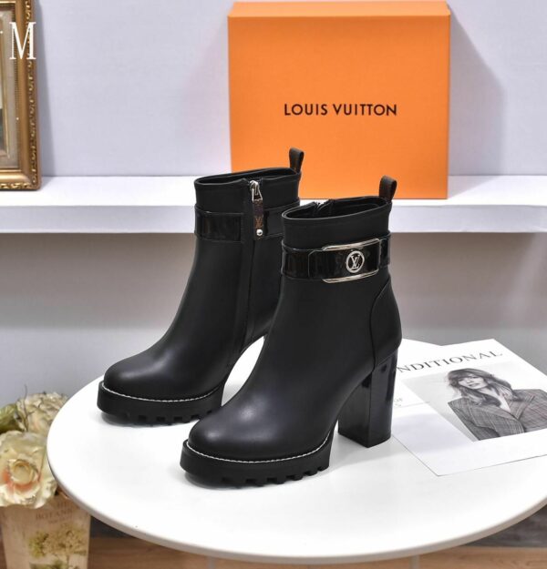 New Collection Fashion Women LV Shoes 1063