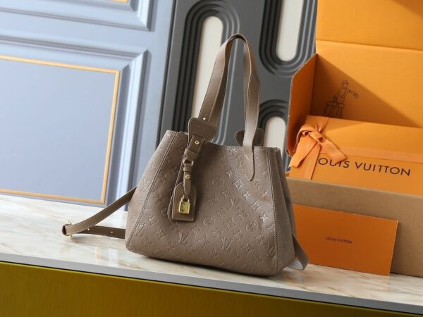 Luxury LV Handbag M25860