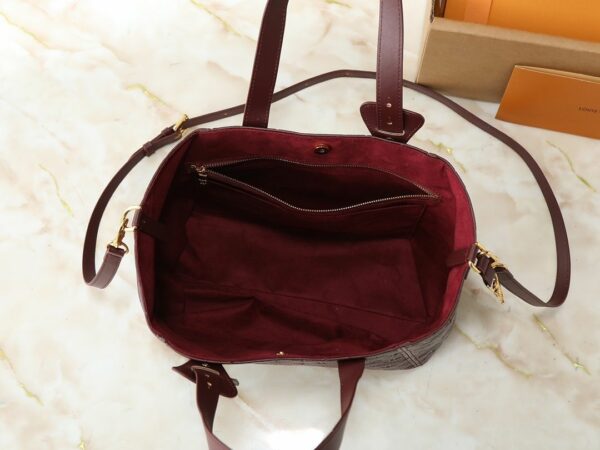 Luxury LV Handbag M25860