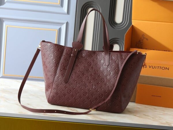 Luxury LV Handbag M25860