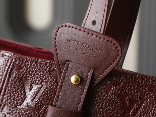 Luxury LV Handbag M25860