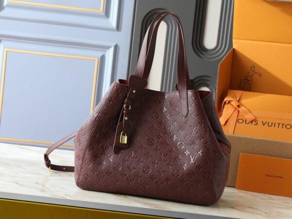 Luxury LV Handbag M25860