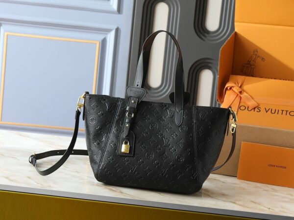 Luxury LV Handbag M25860