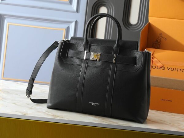 Luxury LV Handbag M23153