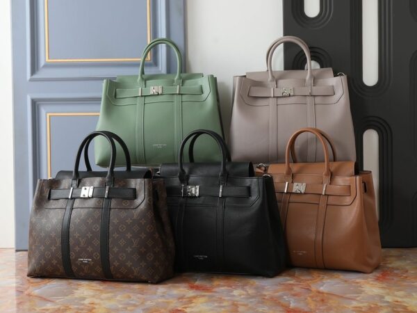 Luxury LV Handbag M23153