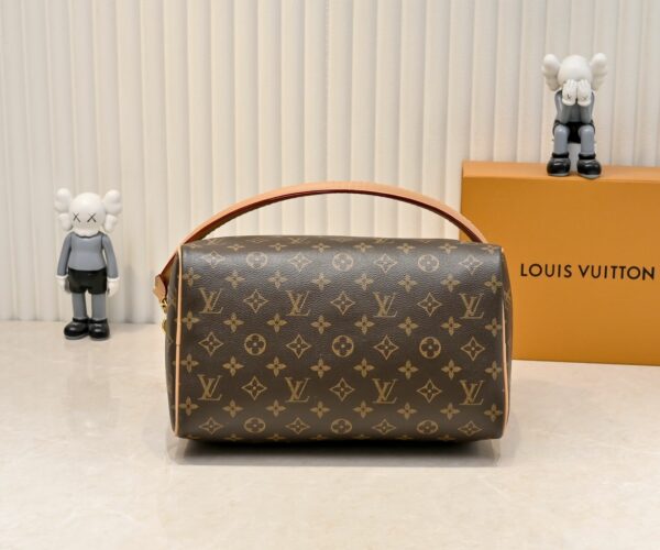 Luxury LV Handbag M15107