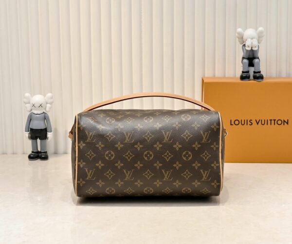 Luxury LV Handbag M15107