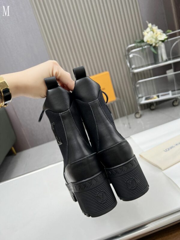 New Collection Fashion Women LV Shoes 1067