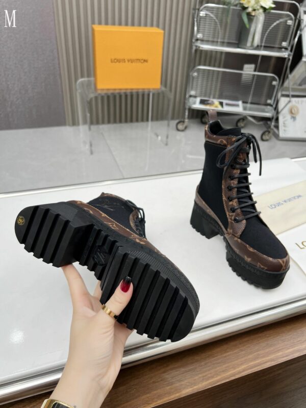 New Collection Fashion Women LV Shoes 1068