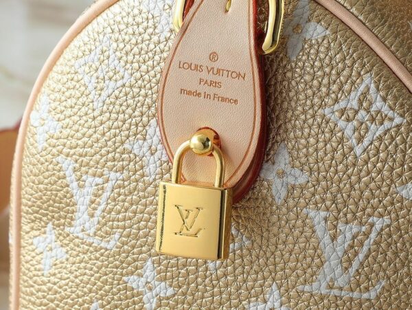 Luxury LV Handbag M40390.2
