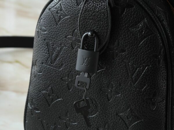 Luxury LV Handbag M40390.2