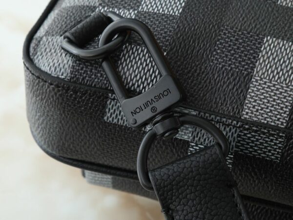 Luxury LV Handbag M11703-M47137