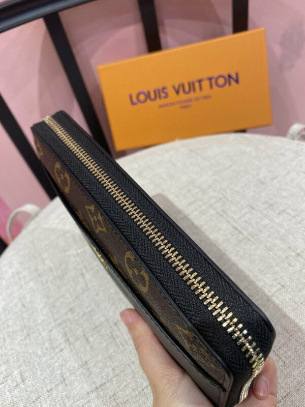 Luxury LV Wallet 6124
