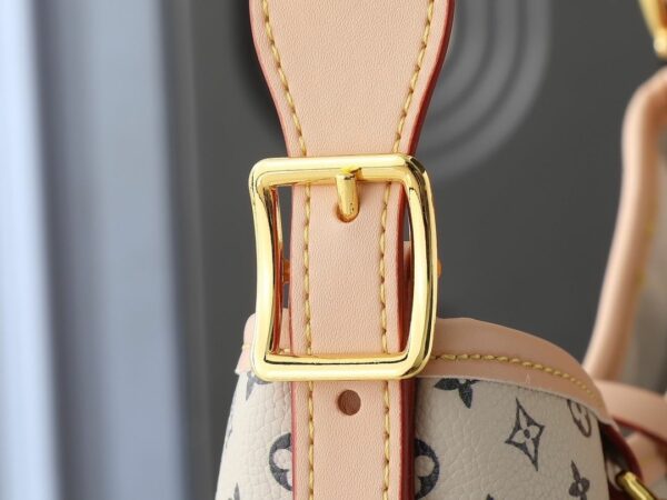 Luxury LV Handbag M24141
